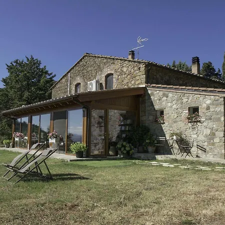 Podere Il Chiesino Bed & Breakfast *